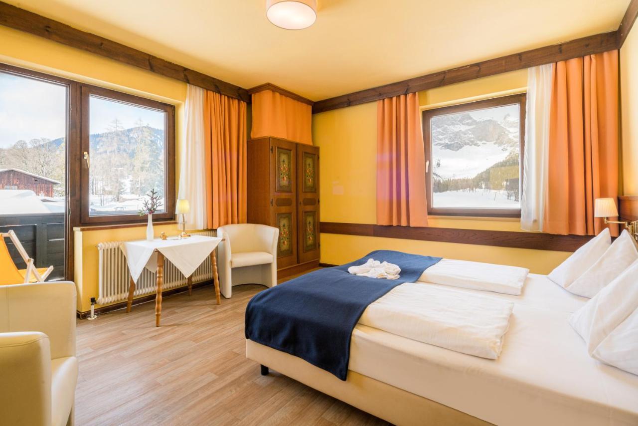 Ferienhotel Knollhof Ramsau am Dachstein Kültér fotó