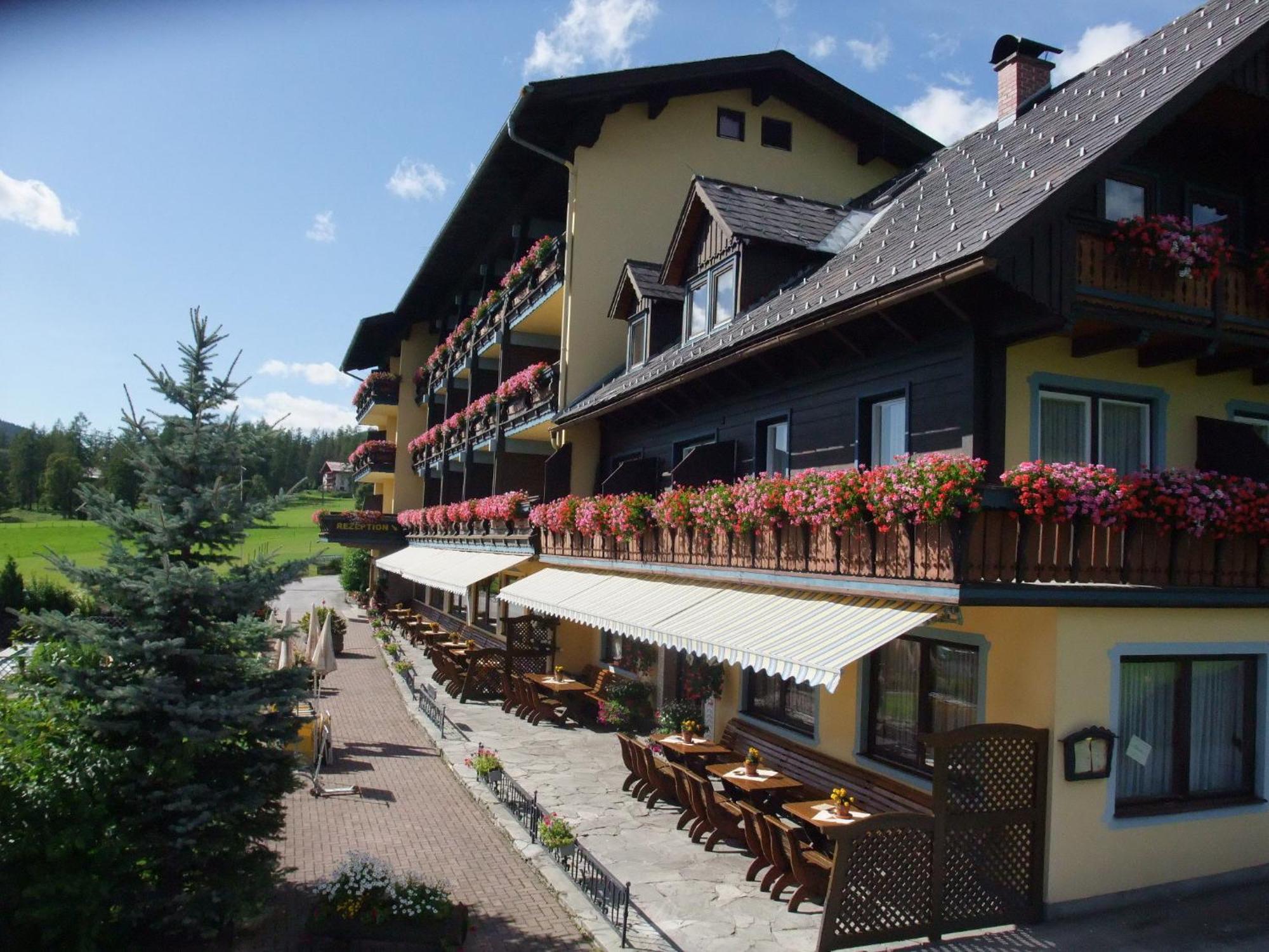 Ferienhotel Knollhof Ramsau am Dachstein Kültér fotó