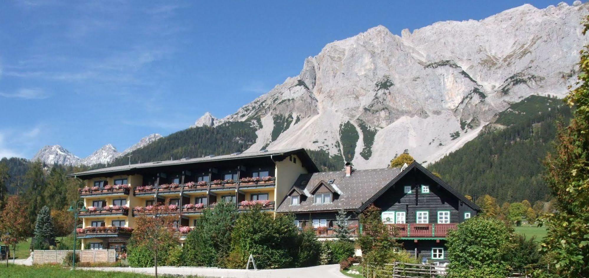 Ferienhotel Knollhof Ramsau am Dachstein Kültér fotó