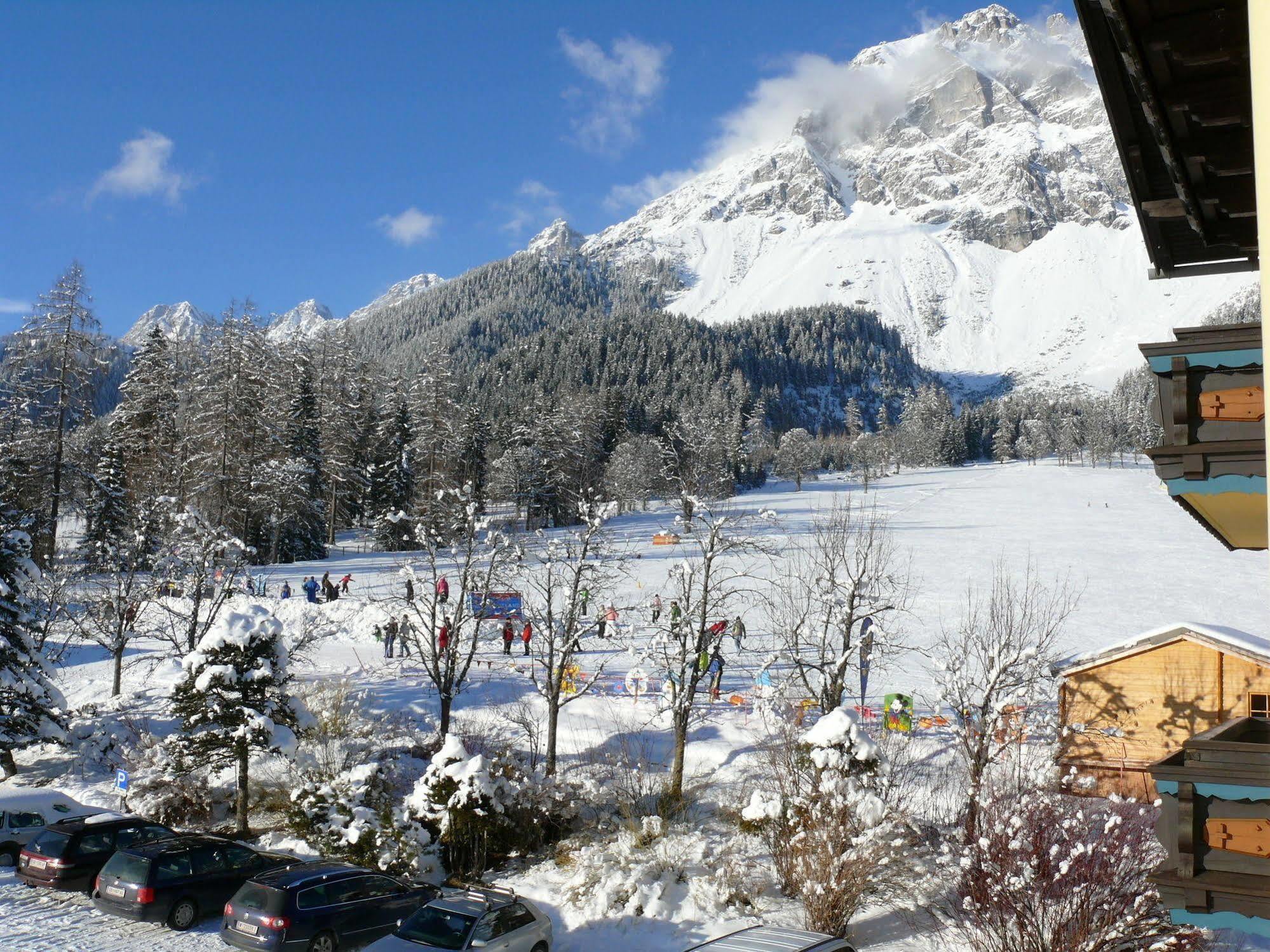 Ferienhotel Knollhof Ramsau am Dachstein Kültér fotó